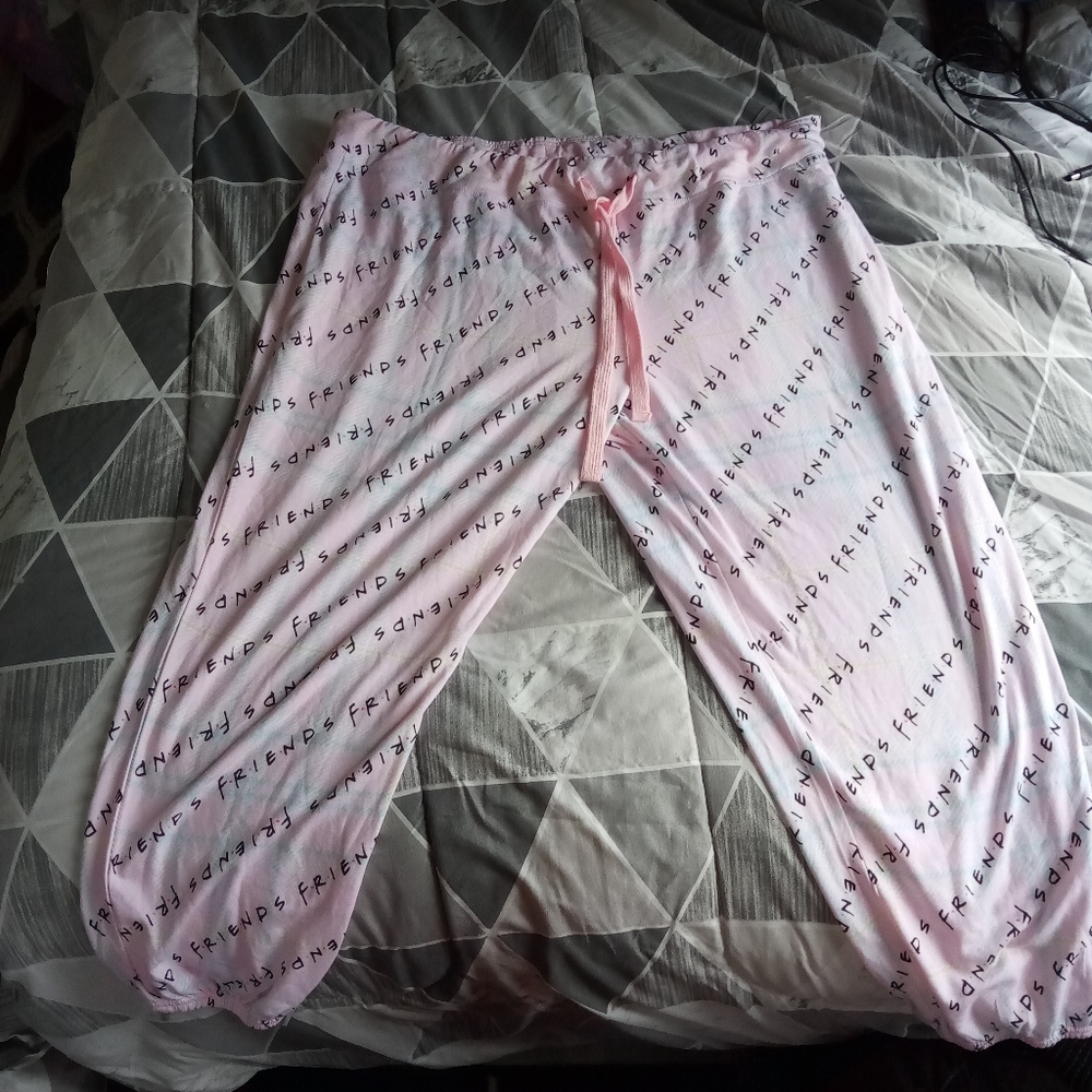 F.R.I.E.N.D.S Pink Pajamas